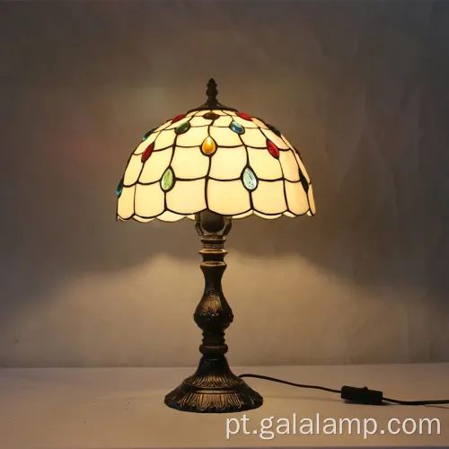 Design moderno da lâmpada de mesa LED com base de vidro